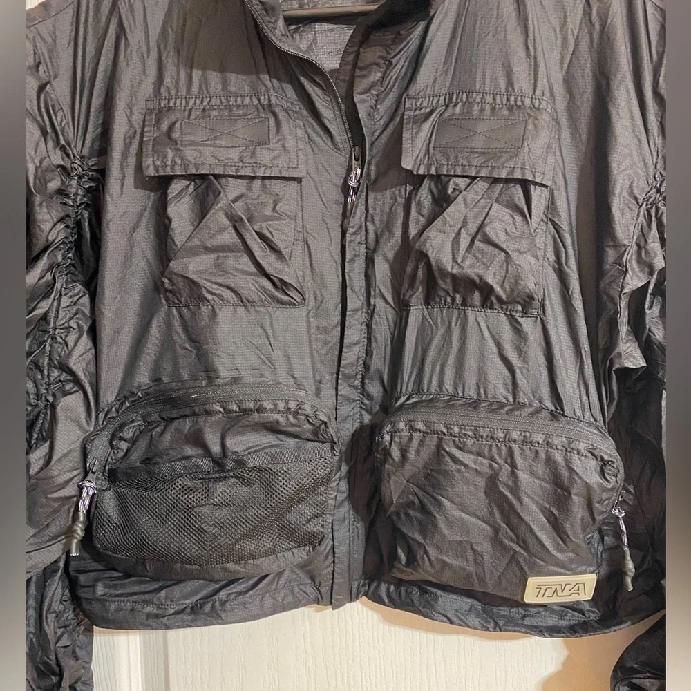 Aritzia Tna Eagle Rock Jacket Pockets Zippers Black Cargo Utility Size Small - Picture 5 of 14
